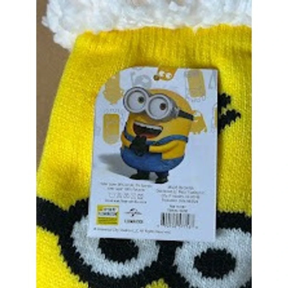 Minions Despicable Me Yellow Blue Fuzzy Sherpa Lined Non-Slip Slipper‎ Socks NWT